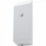 Access Point Ubiquiti LOCOM2, 1x RJ-45, 10/100 Mbps, 802.11 b/g/n, 802.3 af, 2.4 GHz, Atheros MIPS 24Kc, Antena interna MIMO: 1x
