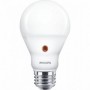 Bec LED cu senzor de lumina Philips A60, EyeComfort, E27, 7.5W (60W),806 lm, lumina calda (2700K), mat